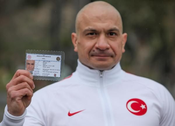 Resmen eridi! 7 ayda 37 kilo verdi lisanslı fitness sporcusu oldu - Resim: 3