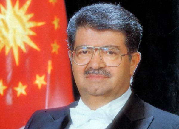 Özal'ın 6 fotoğrafı sitede - Resim: 1