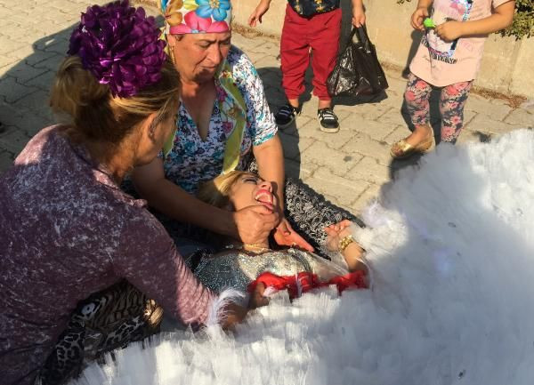 Damat silahla tehditten tutuklandı, gelin adliyede fenalık geçirdi - Resim: 4