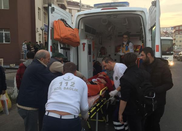 Tartıştığı 2 liseliyi okul önünde bıçakla yaraladı! - Resim: 3