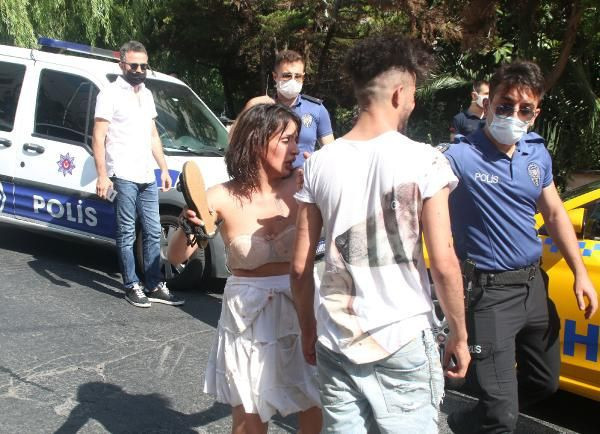 İstanbul'da yarı çıplak sokakta kavga edip taksiciye saldırdılar - Resim: 4