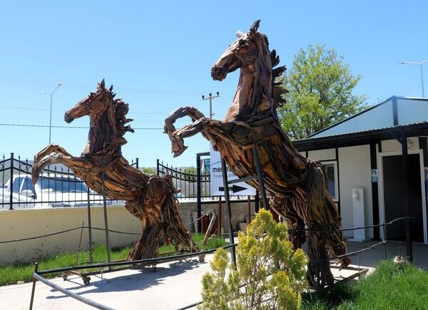Sivas'ta atıklardan 1,5 ayda yaptı 20 yıl ömrü var! Görenler şaştı kaldı - Resim: 1