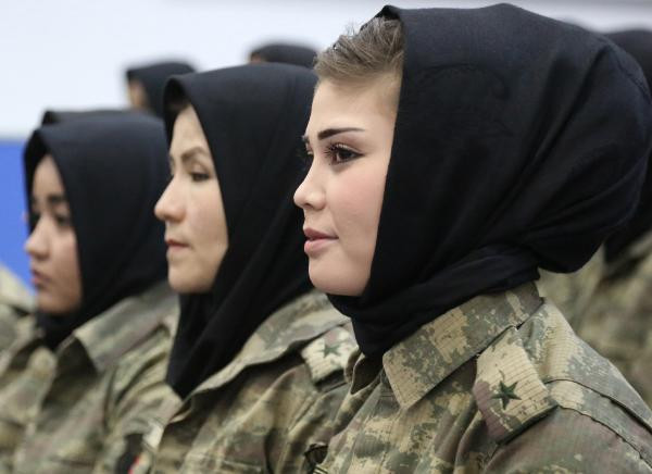 Bu kızlara aileleri sadece 'Türkiye' deyince izin veriyor - Resim: 4