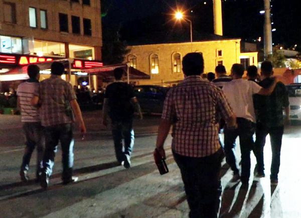 Bıçaklarla gelip çadırları bastılar - Resim: 2