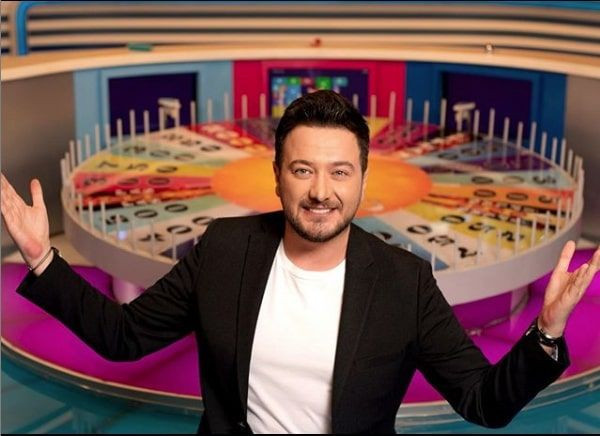 Kanal D Çarkıfelek sunucusu Onur Büyüktopçu : Bu bize tokat oldu - Resim: 1