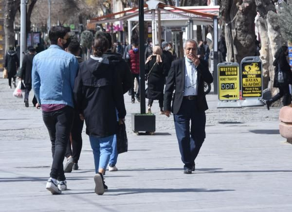 Konya rekora gidiyor kırmızı ilin halkı Covid-19'a karşı kendilerini ölümsüz sanıyor - Resim: 4