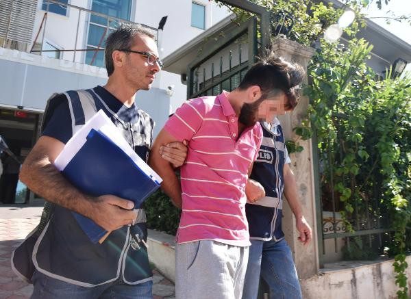 'Orgazm olamadım' deyip dehşet saçtı - Resim: 4