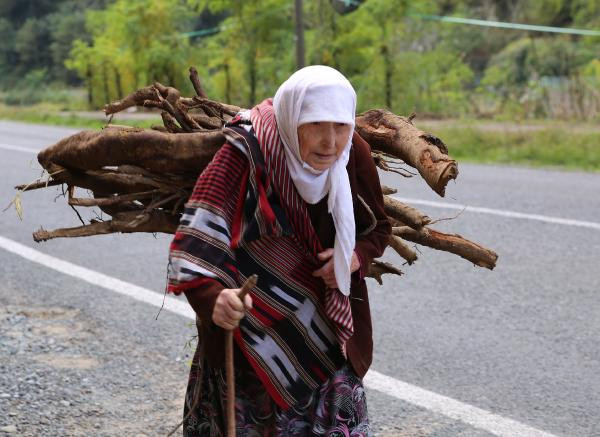 Hikayesi yürek burkmuştu! Fatma nineye el uzatan biri var - Resim: 2