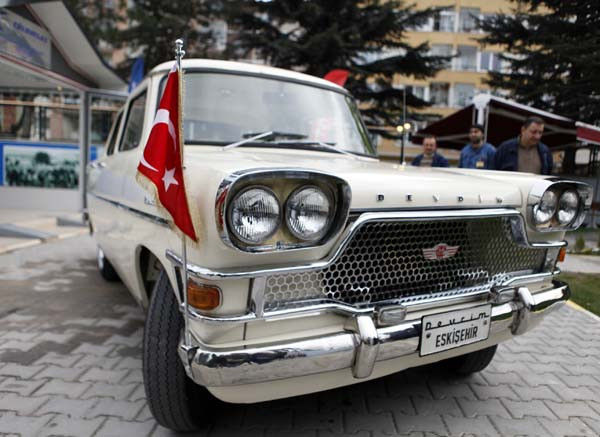 İlk milli ve yerli otomobil Devrim 57. yaşını kutluyor - Resim: 1