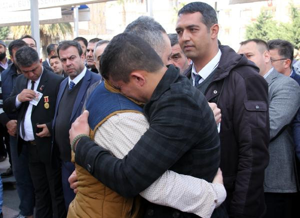 Şehit annesi oğlunun silah arkadaşına sordu gözyaşları sel oldu! - Resim: 2