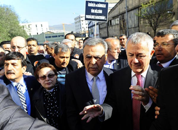 Tarihi dava olaylı başladı - Resim: 1