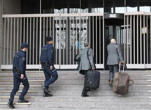 Asmayıp da besleyecek miyiz netekim - Resim: 4