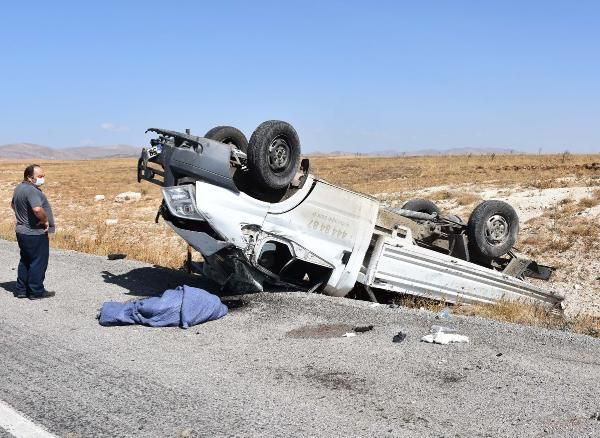 Sivas'ta yürek burkan görüntü! Kazayı gören yakını gözyaşlarına hakim olamadı - Resim: 1