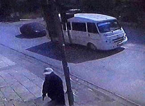 Evi terkeden eşinin birlikte yaşadığı esnafı çocuğunun gözü önünde öldürdü - Resim: 1