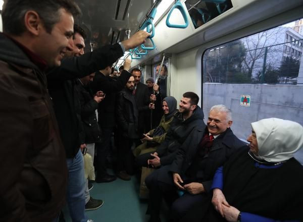 Binali - Semiha Yıldırım çifti Gebze-Halkalı treninde - Resim: 1