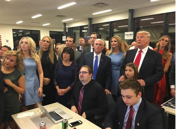 Trump'ın kızı magazin gündeminden düşmüyor - Resim: 3