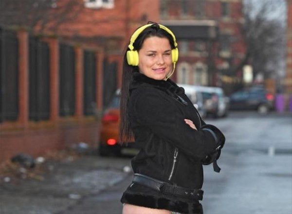 Dondurucu soğukta pantolonsuz sokaklara çıkınca olanlar oldu - Resim: 4