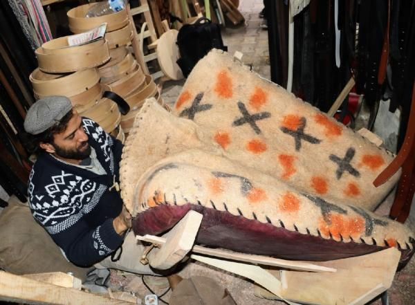 Hatay'da mesleğinin son temsilcisi! 5 kuşaktır bu işi yapıyor tanesini 400 liraya satıyor - Resim: 4