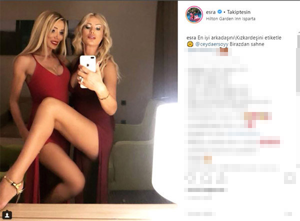 Ciciş kardeşlerden derin yırtmaçlı barışma pozu! Takipçilerinin nutku tutuldu - Resim: 3