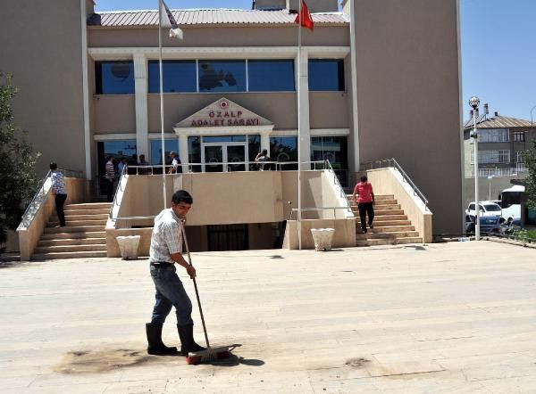 PKK'lının cenazesinde gerginlik - Resim: 3