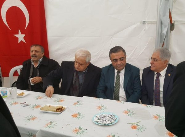 CHP Miletvekili Sezgin Tanrıkulu şehit taziye çadırında - Resim: 0