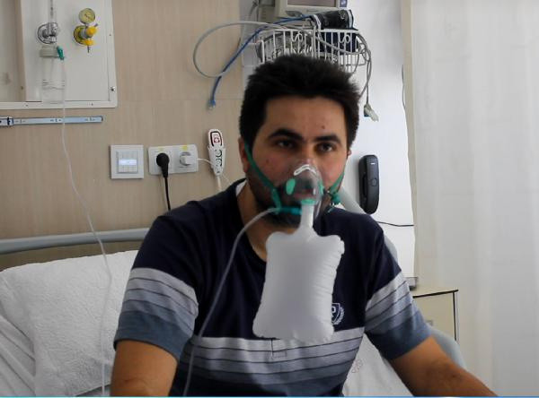 Aksaray'da covid-19 aşısı olmadı! 'Çok pişmanım' deyip seslendi: Benim çektiğimi çekmesin - Resim: 0