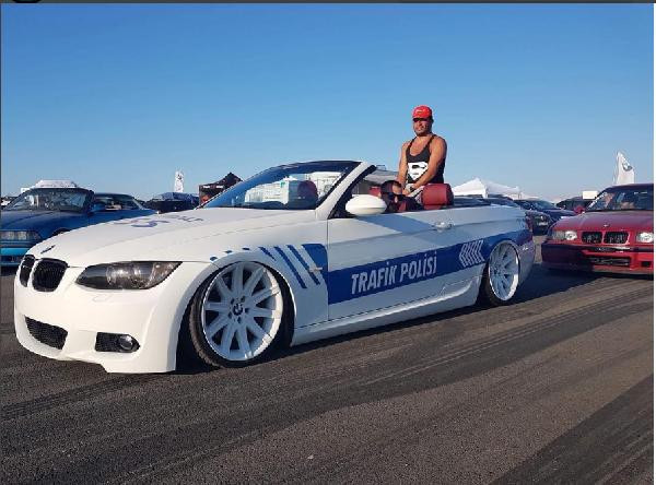 Yok artık Ümit! Sınır kapısından nasıl geçtin?.. - Resim: 1