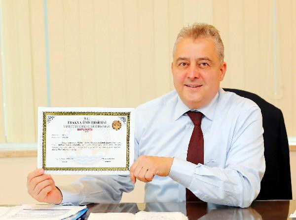 Edirne'de okudu! Ülkesinde cumhurbaşkanı adayı oldu - Resim: 0