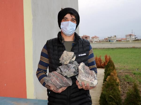 Ayfonkarahisar'da gök taşı diye 5 yıl saklayıp satmadı lav taşı çıktı - Resim: 3