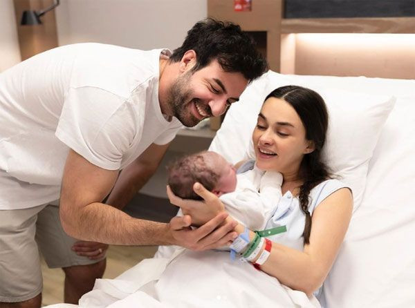 Taze anne Hande Soral bebeğiyle ilk tatiline çıktı! Bodrum'da eşiyle romantizm yaptı - Resim: 2