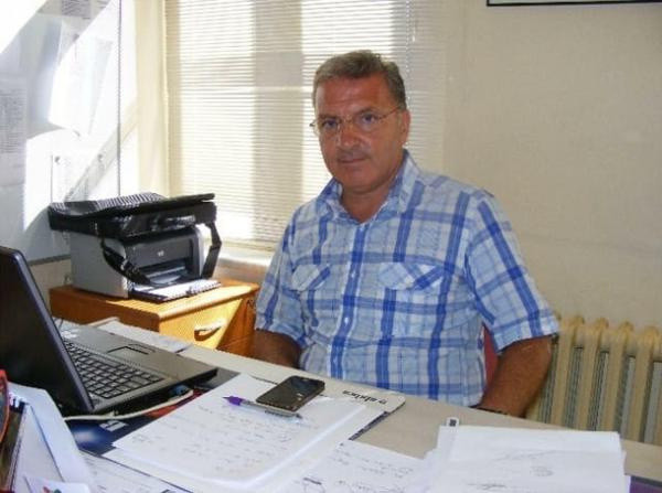 İzmir'de İlçe Sağlık Müdürü ile doktor eşi aynı saatlerde öldürüldü - Resim: 0