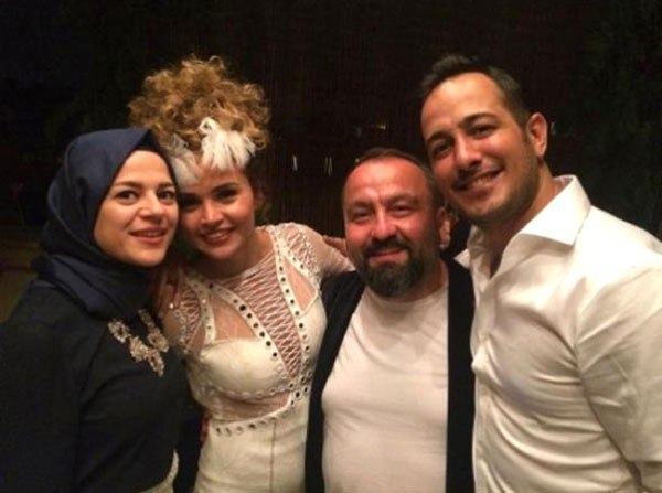 Gelinlik düğünün önüne geçti! - Resim: 2