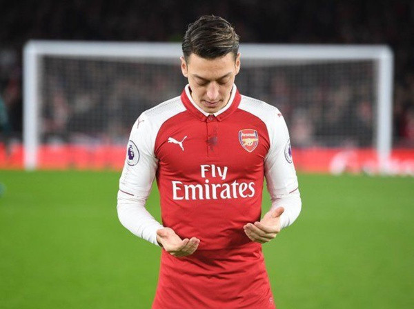 Mesut Özil paylaşım yaptı Fenerbahçeliler coştu - Resim: 0