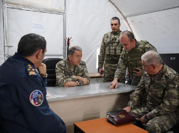 Harekat Merkezi'nde dikkat çeken yazı! - Resim: 3