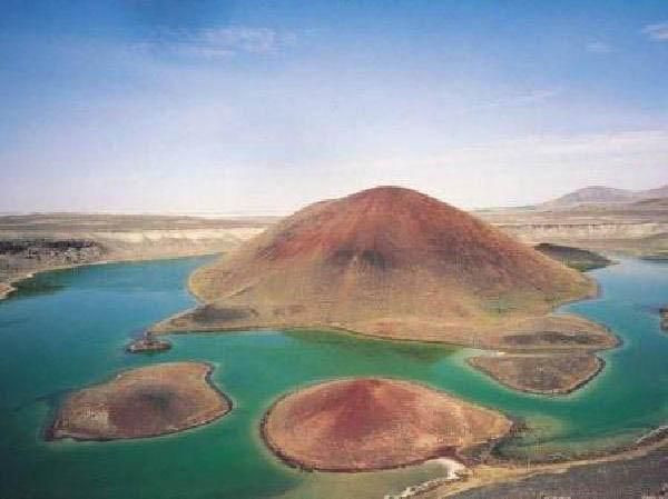 Türkiye'nin nazar boncuğu Meke Gölü kızıl alana döndü alarm veriyor - Resim: 1