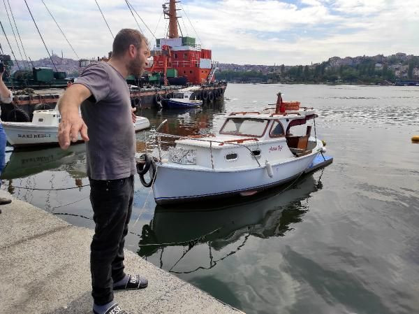 Haliç'te köpek balığı görüntüledi! "30 yıldır balıkçıyım ilk defa gördüm" - Resim: 1