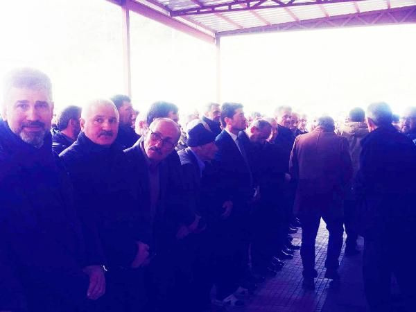 CHP'li vekilin camide ayakkabısı çalındı - Resim: 1