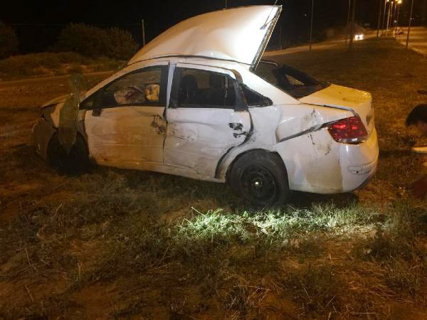 Gezmek için otomobil kiralayan üniversitelilerden feci kaza - Resim: 0