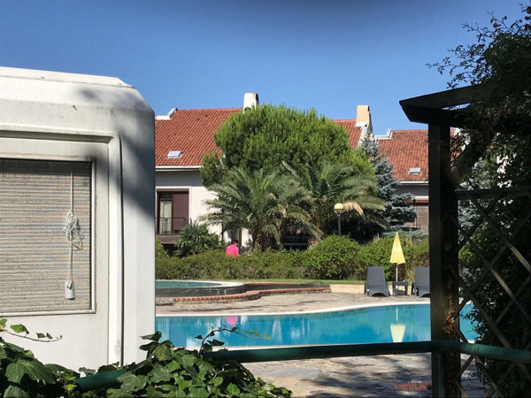 İş adamı önce karısını vurdu sonra intihar etti - Resim: 1