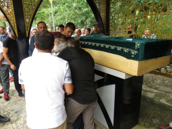 Aydos Ormanları'nda vahşet! Önce boğazı kesildi sonra yakıldı - Resim: 0