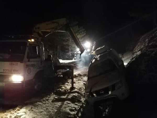 Muğla'da kar nedeniyle 30 kişi mahsur kaldı 2 kişi yaralandı - Resim: 1