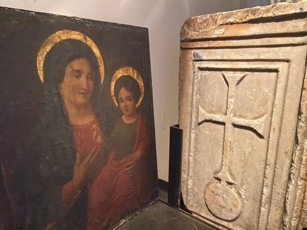 İstanbul'da flaş operasyon! Bin 134 parça tarihi eser ele geçirildi - Resim: 2