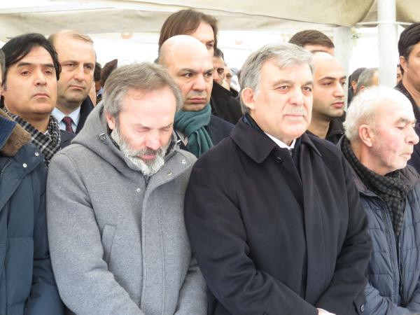 Erol Olçok'un annesi Asiye Olçok son yolculuğuna uğurlandı - Resim: 1