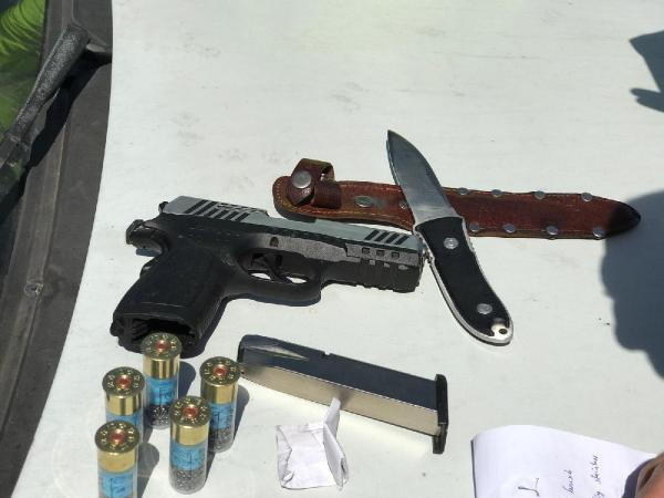 Yasağı delip polisle kovalamaca oynadılar arabadan çıkanlar şok etti - Resim: 1