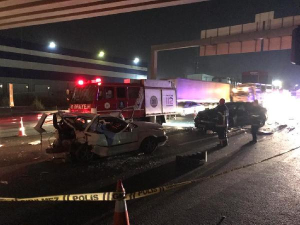 Kocaeli'de zincirleme kaza! Ölenler ve yaralılar var - Resim: 0