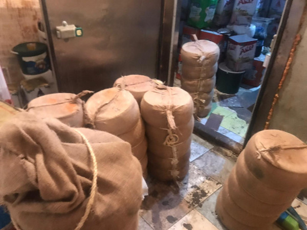 Tekirdağ'da çuvalla 300 bin liralık kaşar çaldı! Yakayı ele verdi - Resim: 0