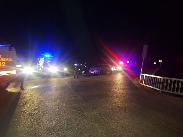 Mersin'de polis midibüsü şarampole devrildi: 1 şehit, 4 yaralı - Resim: 0