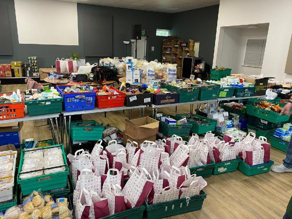 Mesut Özil'den 50 bin kişiye yemek yardımı - Resim: 0