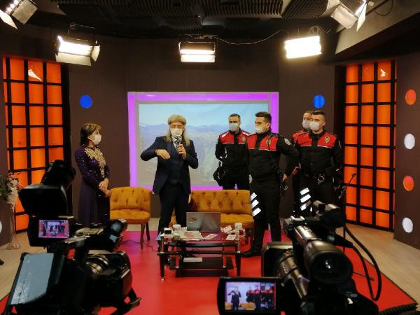 Trabzon'da canlı yayındaki ihbar ekipleri alarma geçirdi! Polisler şaşkına döndü - Resim: 2