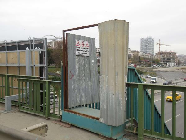 Kadıköy'de gören bir daha baktı! Kimse anlam veremedi - Resim: 1